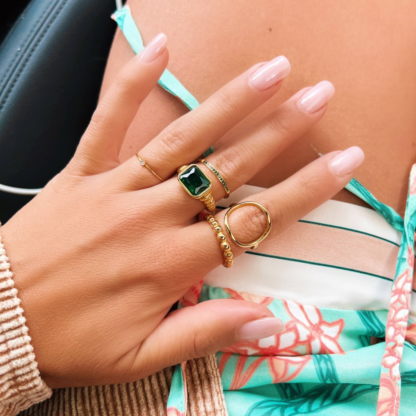 Ring mit offener Rundung