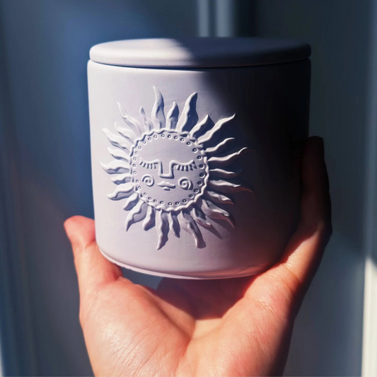 Sonnentotem-Duftkerze (Baumwollblüte / violett)