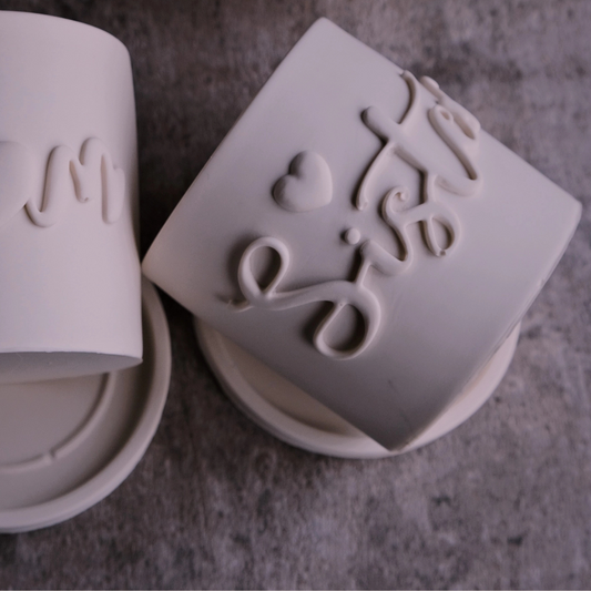 Schwester-Duftkerze (Ambre Gris / helles lila)