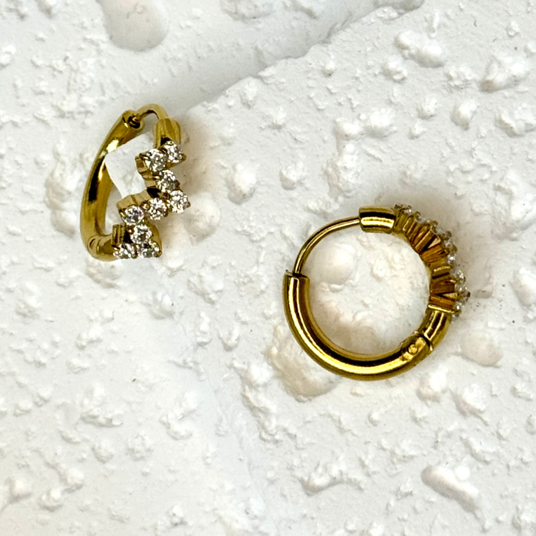 Kleiner Zirkonia-Hoop