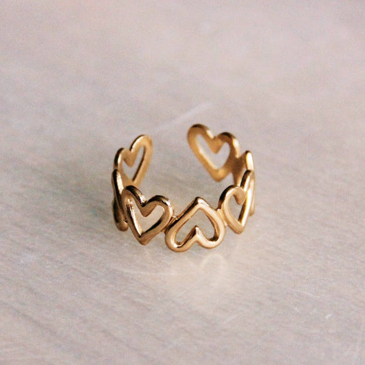 Ring mit feinen Herzen - verstellbar
